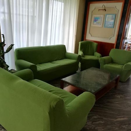 Hotel Boston Alba Adriatica Εξωτερικό φωτογραφία